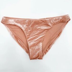 NWOT Robin Piccone  Roxy Bikini  Bottoms 
Light pink with a velvet feel